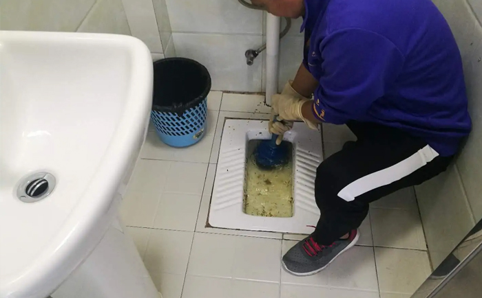 边坝疏通蹲坑